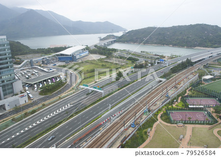 the North Lantau Highway. Tung Chung, hk 25 March 2006 the North Lantau Highway. Tung Chung, hk 25 March 2006 79526584