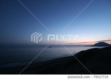 Tottori four seasons walk summer Tottori sand dunes 79527720