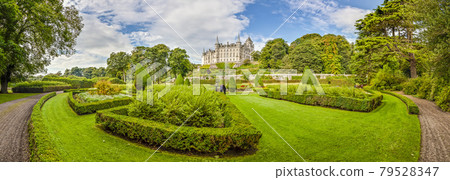 View on Dunrobin Castle in Scottland View on Dunrobin Castle in Scottland 79528347