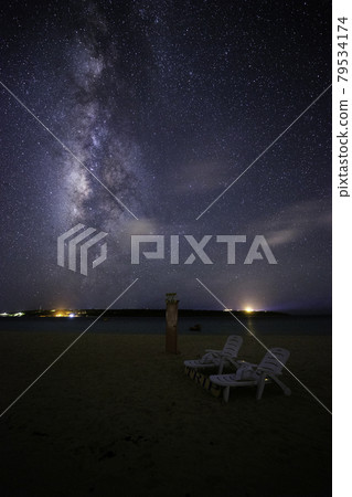《Miyakojima, Okinawa》 The Milky Way of Miyakojima seen from Yonaha Maehama Beach 《Miyakojima, Okinawa》 The Milky Way of Miyakojima seen from Yonaha Maehama Beach 79534174