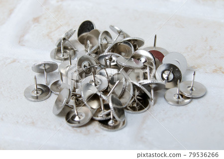 Pushpins, pushpins, pushpins, needles, stabs, stationery, stationery, offices, pins, household goods Pushpins, pushpins, pushpins, needles, stabs, stationery, stationery, offices, pins, household goods 79536266