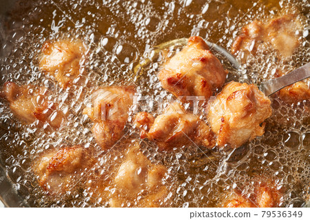 炸雞 炸雞 79536349