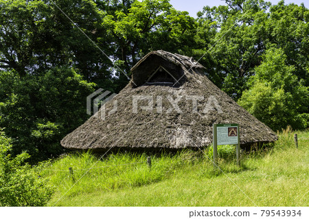 玉造溫泉出雲玉造歷史公園復原古代玉造工房島根縣松江市 照片素材 圖片 圖庫