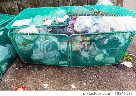 Garbage dump Garbage dump 79545182