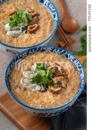大腸麵線 蚵仔麵線 豬大腸 大腸 麵線 intestine vermicelli oyster 79545396