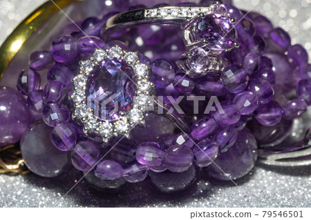 Jewelry with purple stones 79546501