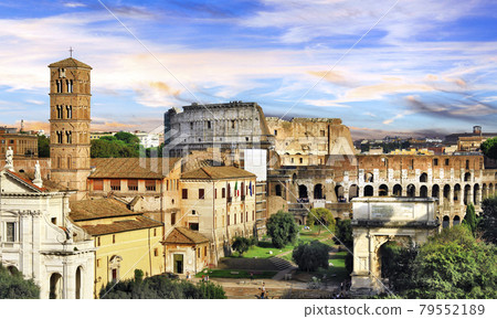 Roman Imperieal Forum and Colosseum. Landmarks of Italy 79552189