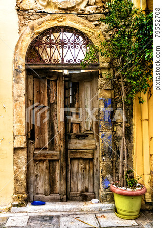 narrow old streets of Rethymno town , Crete island, Greece 79552708