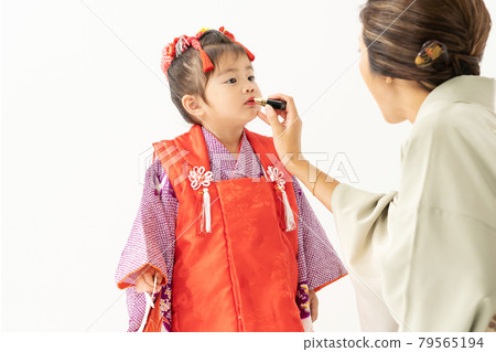 Shichigosan dressing 3 years old kimono Shichigosan dressing 3 years old kimono 79565194