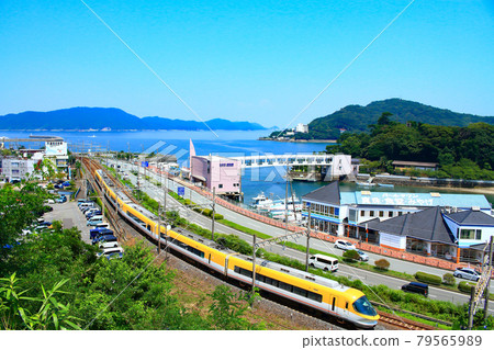 Scenery of Toba City and Kintetsu Limited Express Ise Shima Liner 79565989