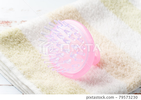 洗髮水刷浴圖像 79573230