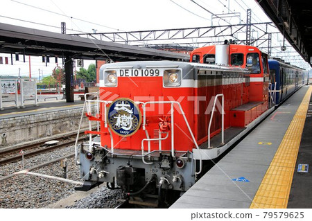 Steam locomotive going under the rainy season ... DL Taiki / DE10-1099 Steam locomotive going under the rainy season ... DL Taiki / DE10-1099 79579625