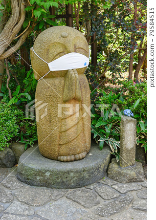 鎌倉長谷寺 戴面具的和平地藏 鎌倉長谷寺 戴面具的和平地藏 79584515
