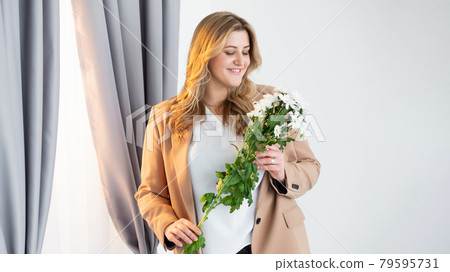 holiday surprise mother day obese woman flowers holiday surprise mother day obese woman flowers 79595731
