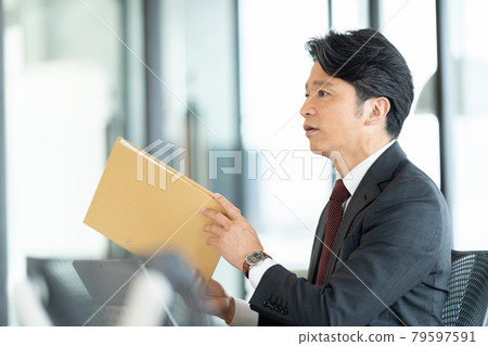 Business image Director CEO Shooting cooperation "+ SHIFT NOGIZAKA" 79597591