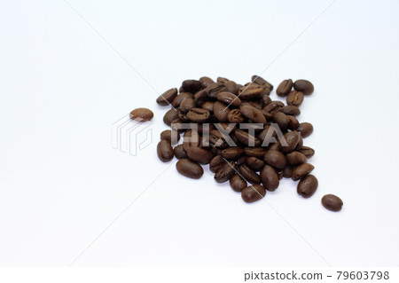 Beautiful coffee bean material 79603798