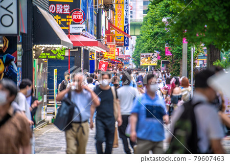 日本東京城市景觀第四次緊急宣言明天......秋葉原受到人和外國人的威脅......=7月11日 79607463