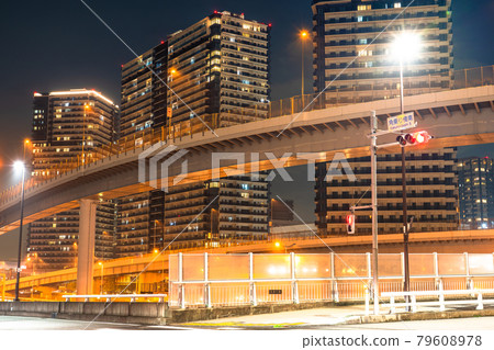 《東京》交界處夜景，首都高速灣岸線 79608978