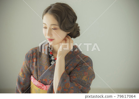 Female in kimono Finger Wave Retro Female in kimono Finger Wave Retro 79617064