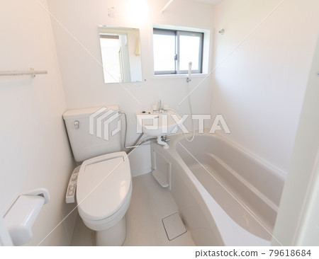 帶淋浴/衛生間的單元浴室 79618684