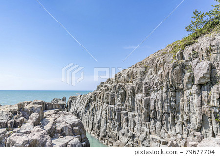 Sakai City, Fukui Prefecture, Tojinbo in fine weather Sakai City, Fukui Prefecture, Tojinbo in fine weather 79627704