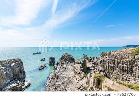 Sakai City, Fukui Prefecture, Tojinbo in fine weather 79627706