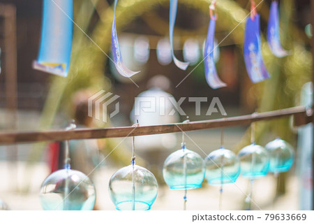 在大島縣三島郡島本鎮拍攝的Shizumoto神社的風鈴 79633669