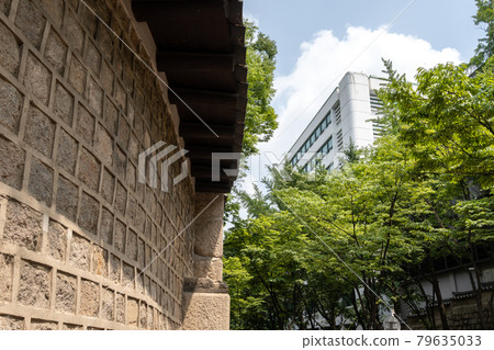 deoksugung doldam gil 79635033