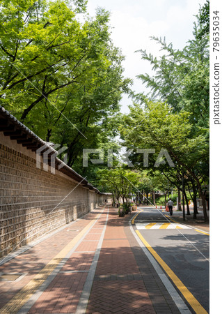 deoksugung doldam gil 79635034