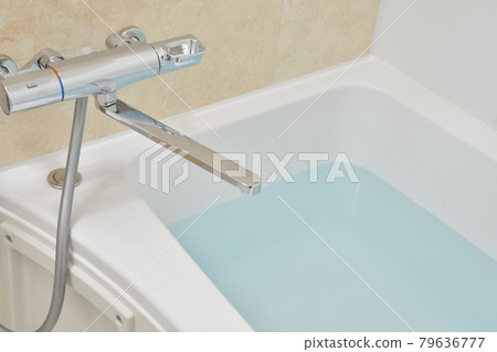 bath 79636777