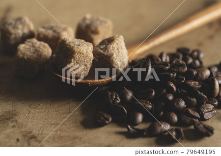 紅糖和咖啡豆 79649195