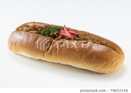 Yakisoba bread  79652148