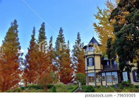 Autumn Yokohama Yamate Western Pavilion / Home of a Diplomat Autumn Yokohama Yamate Western Pavilion / Home of a Diplomat 79659305