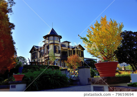 Autumn Yokohama Yamate Western Pavilion / Home of a Diplomat Autumn Yokohama Yamate Western Pavilion / Home of a Diplomat 79659694