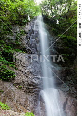 Sugatami Fudotaki in Achi Village, Nagano Prefecture Sugatami Fudotaki in Achi Village, Nagano Prefecture 79659755