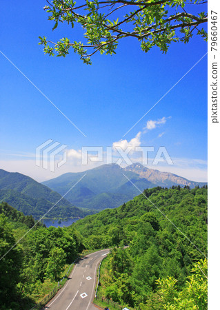 Bamdai Azuma Lake Line (Kitashiobara Village, Fukushima Prefecture) 79660467