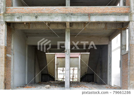 The building is under construction. The building is under construction. 79661286