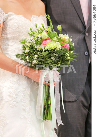 Flowers in the wedding 79664094