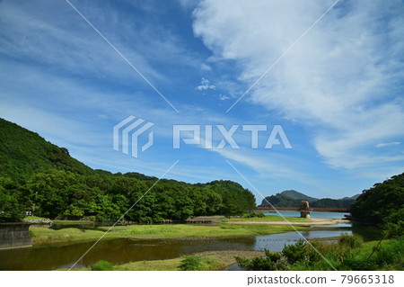 Sumie coast Sumie coast 79665318