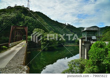 鐵橋 79665622