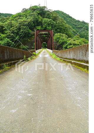 Iron bridge Iron bridge 79665635