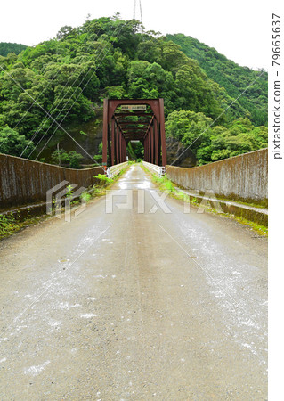 Iron bridge Iron bridge 79665637