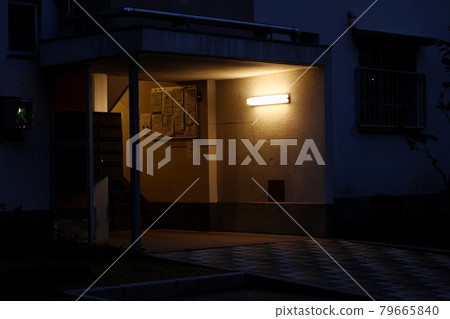 Street light on the way home Street light on the way home 79665840