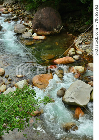 Keiko River Valley 79665962