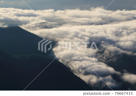 從白馬山頂眺望的風景、登山、雲海 79667433