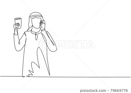 Single continuous line drawing young Arabian man drinking orange juice while making phone call with smartphone and having breakfast at home. Dynamic one line draw graphic design vector illustration 79669776