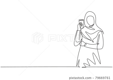 Single continuous line drawing portrait of happy beautiful Arabian woman holding glass of orange juice. Make her refreshing in summer season. Dynamic one line draw graphic design vector illustration 79669781