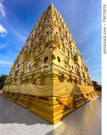 Chedi Phutthakhaya or Puttakaya Pagoda, Wat wang Wiwekaram or wat luang pho uttama in Sangkhlaburi 79670659