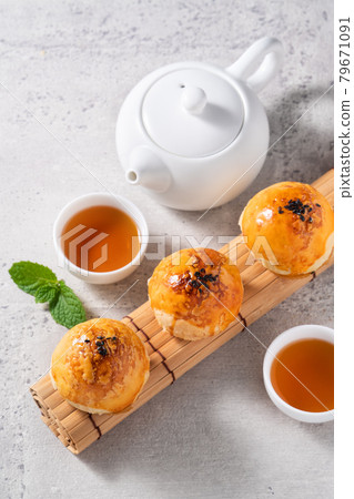 中秋節 月餅 蛋黃酥 中秋 Mid-Autumn Festival Moon cake げっぺい 中秋節 月餅 蛋黃酥 中秋 Mid-Autumn Festival Moon cake げっぺい 79671091