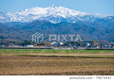 Sacred mountain Hakusan, Hakusan, taken from Nomi City, Ishikawa Prefecture on April 5, 2021 79673642